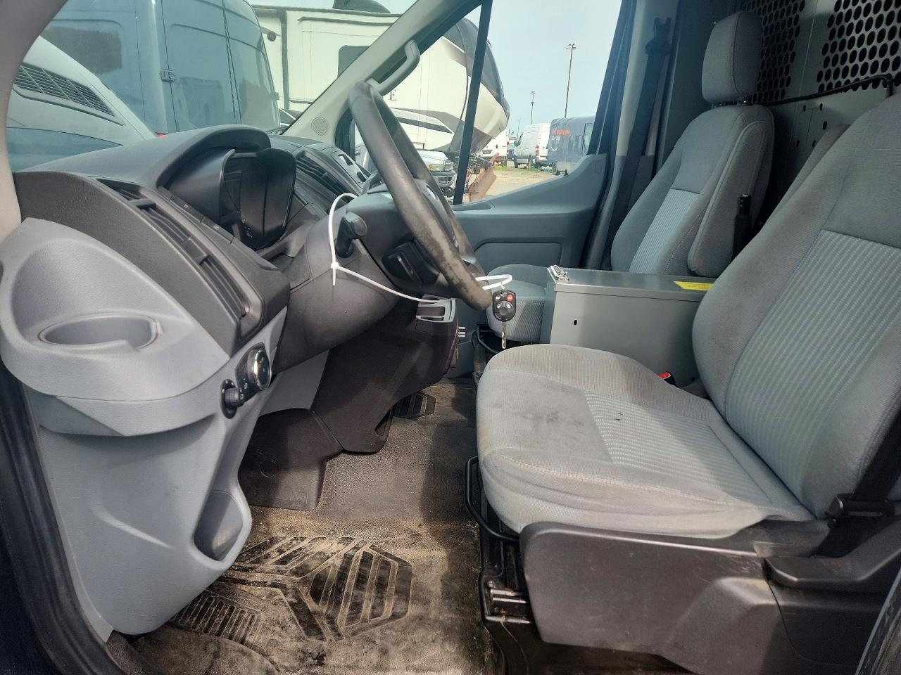 2015 FORD TRANSIT