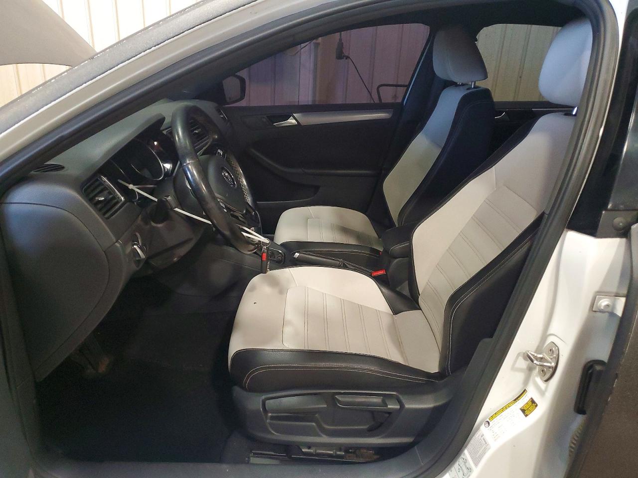 2016 VOLKSWAGEN JETTA