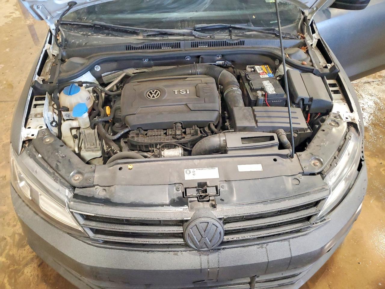 2016 VOLKSWAGEN JETTA