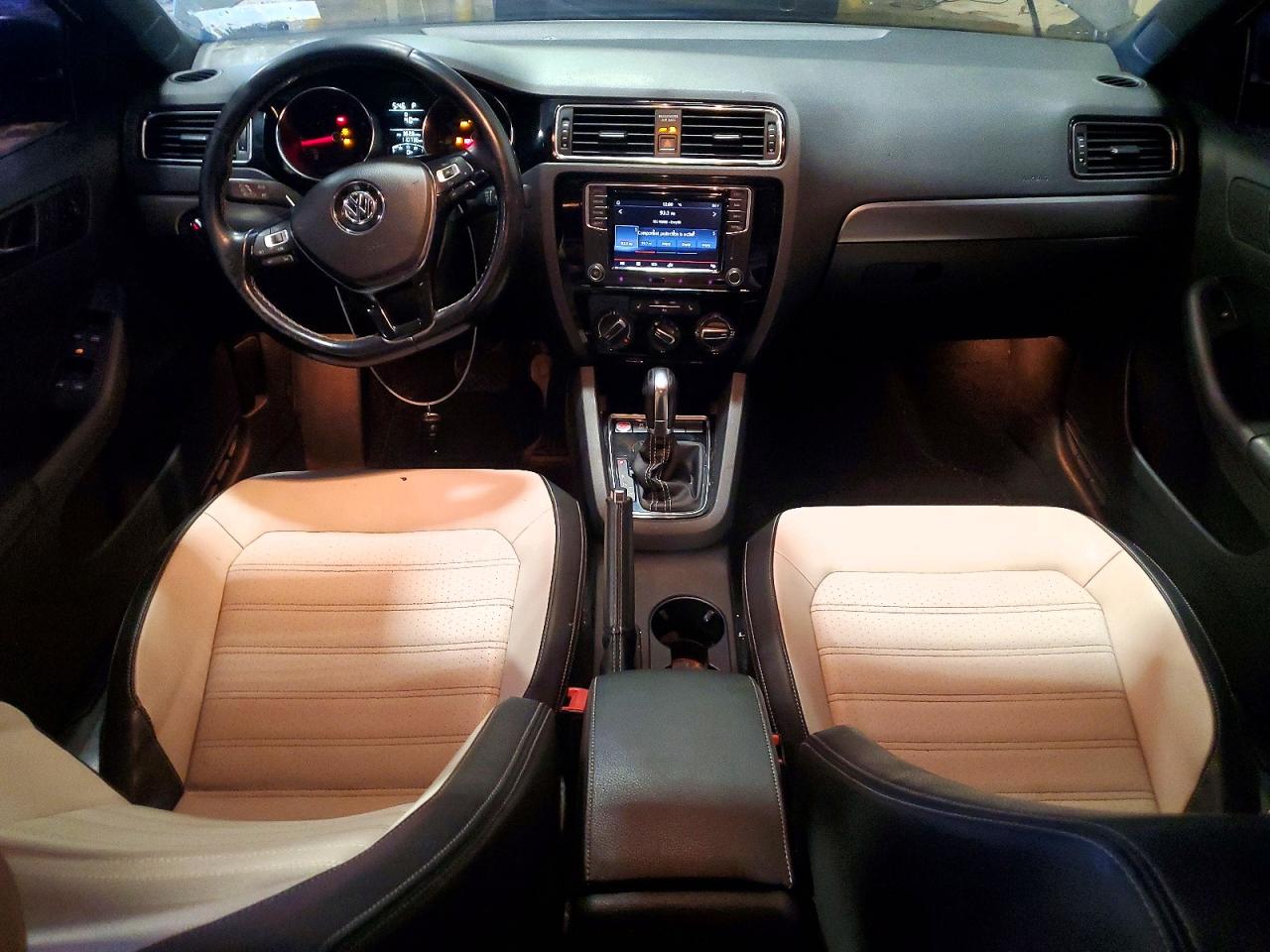 2016 VOLKSWAGEN JETTA