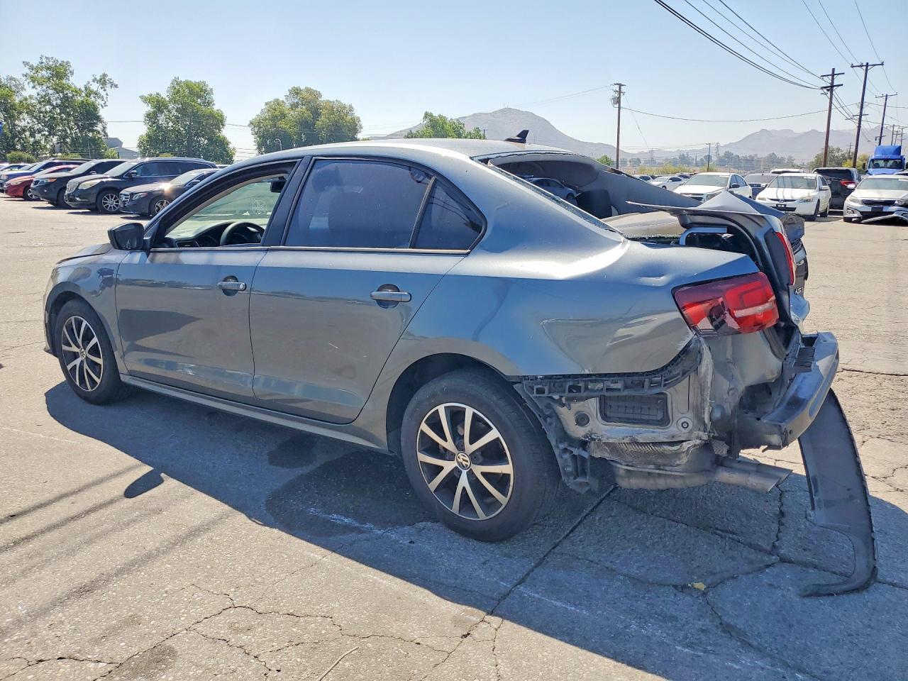 2016 VOLKSWAGEN JETTA