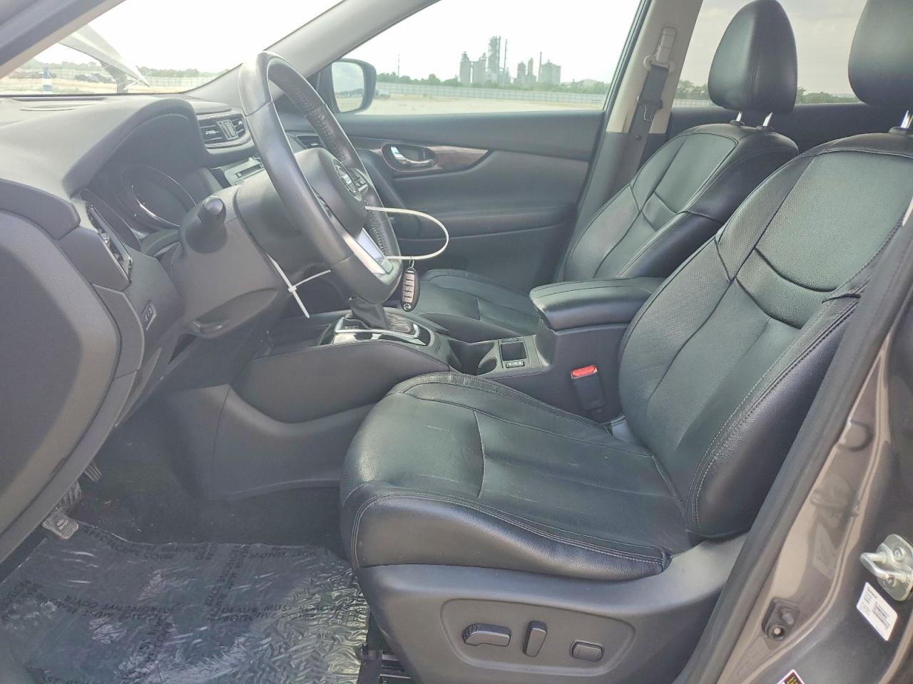 2017 NISSAN ROGUE