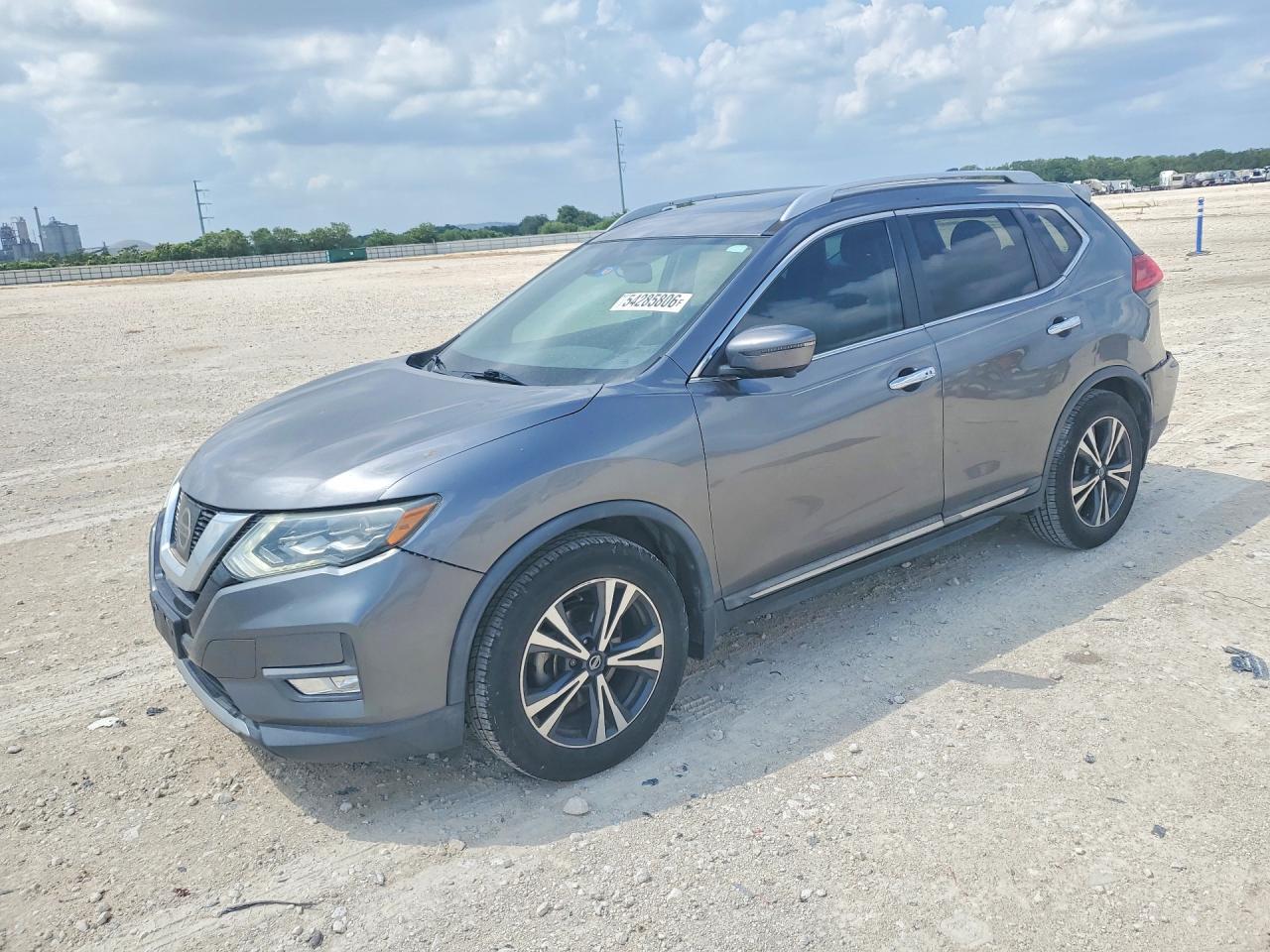 2017 NISSAN ROGUE