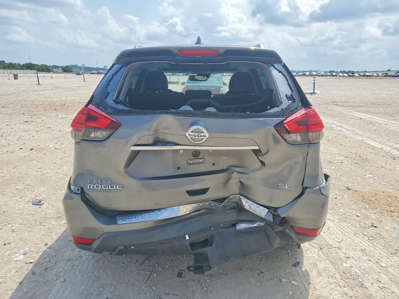 2017 NISSAN ROGUE