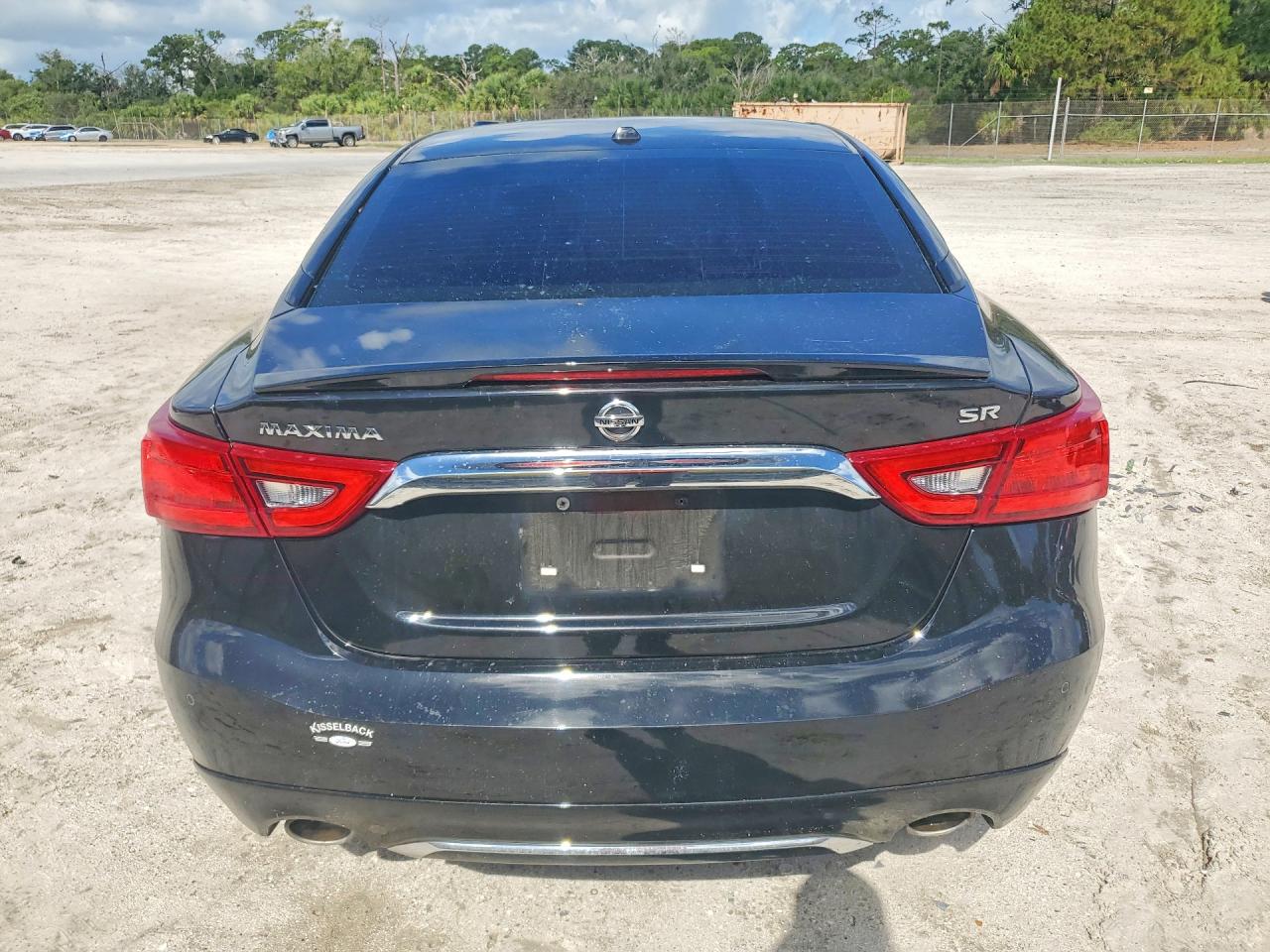 2017 NISSAN MAXIMA