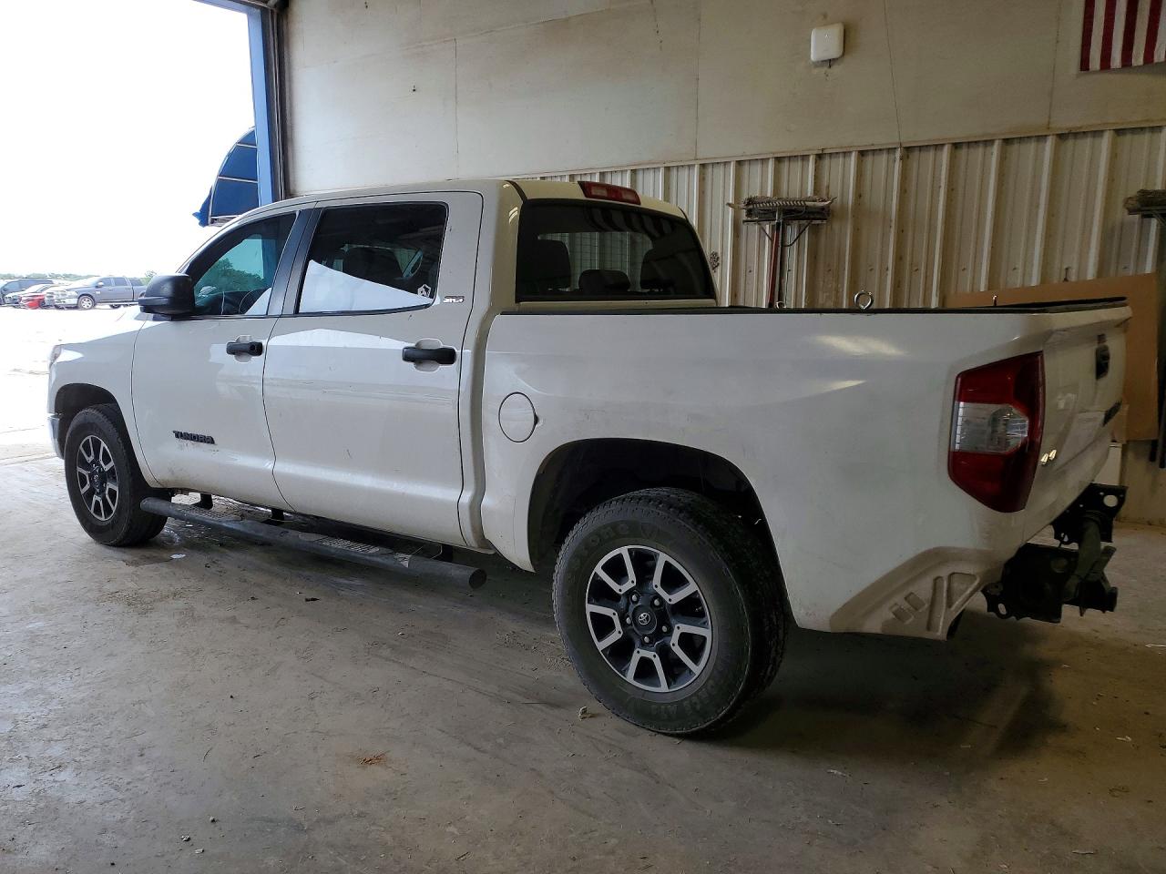 2018 TOYOTA TUNDRA
