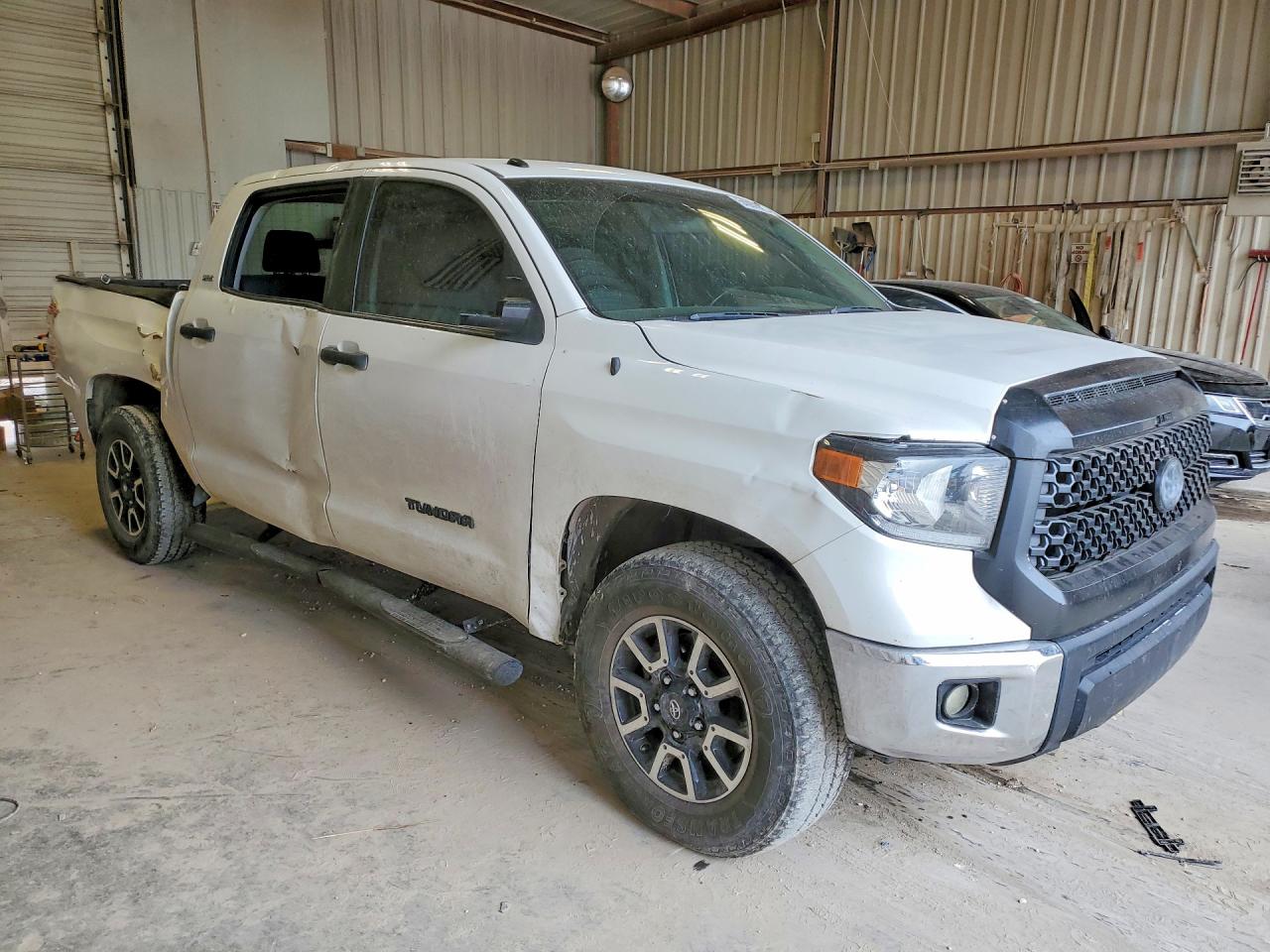 2018 TOYOTA TUNDRA