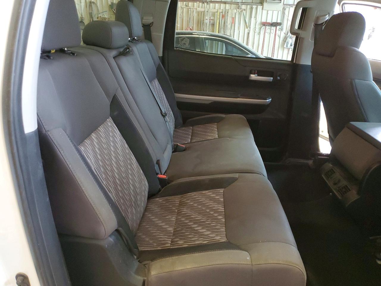 2018 TOYOTA TUNDRA