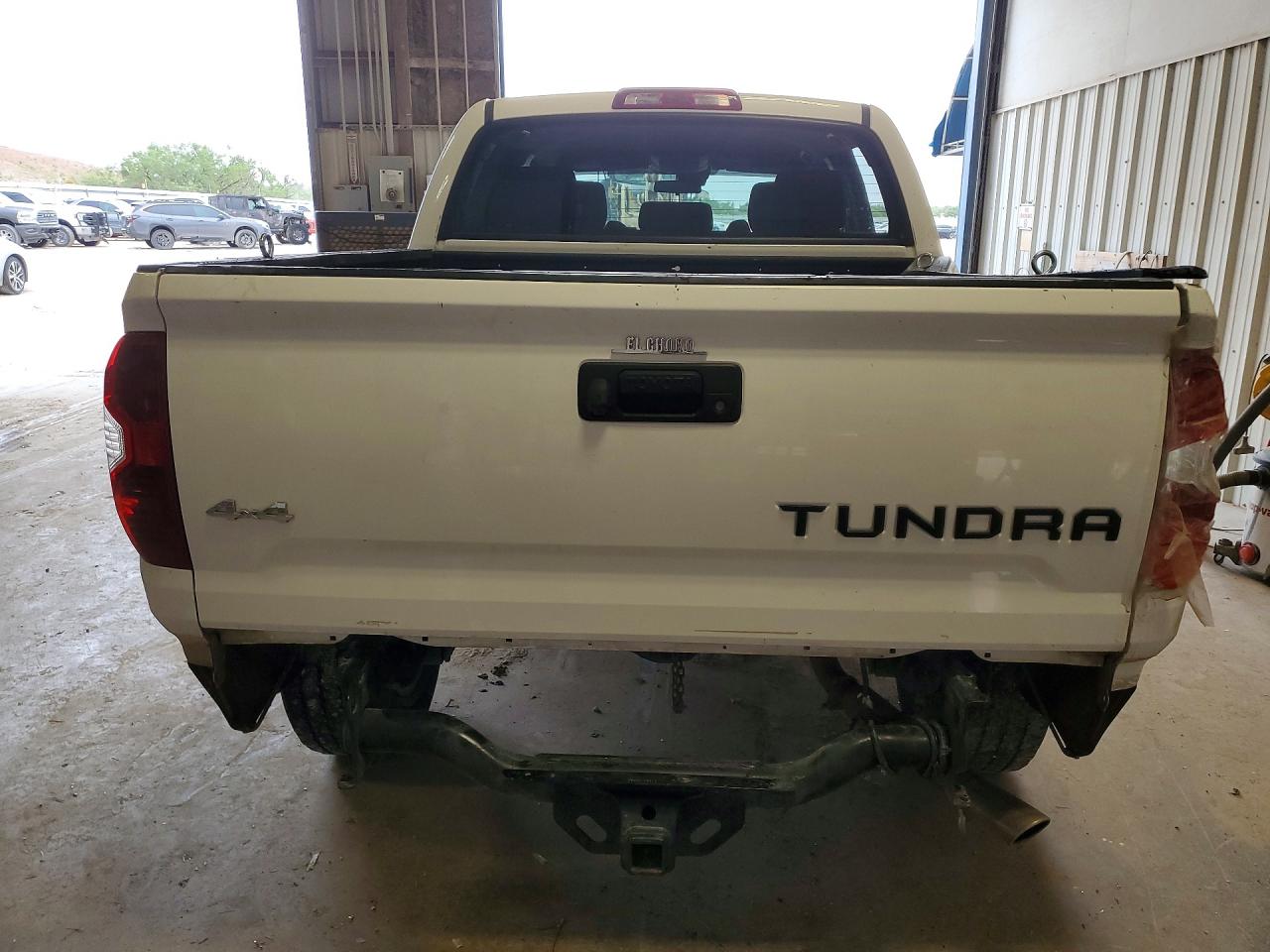 2018 TOYOTA TUNDRA