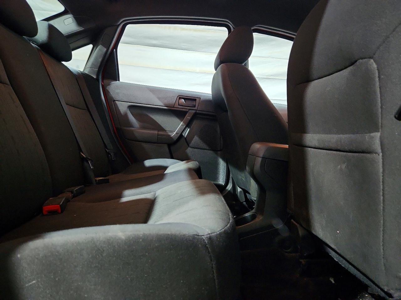 2010 FORD FOCUS