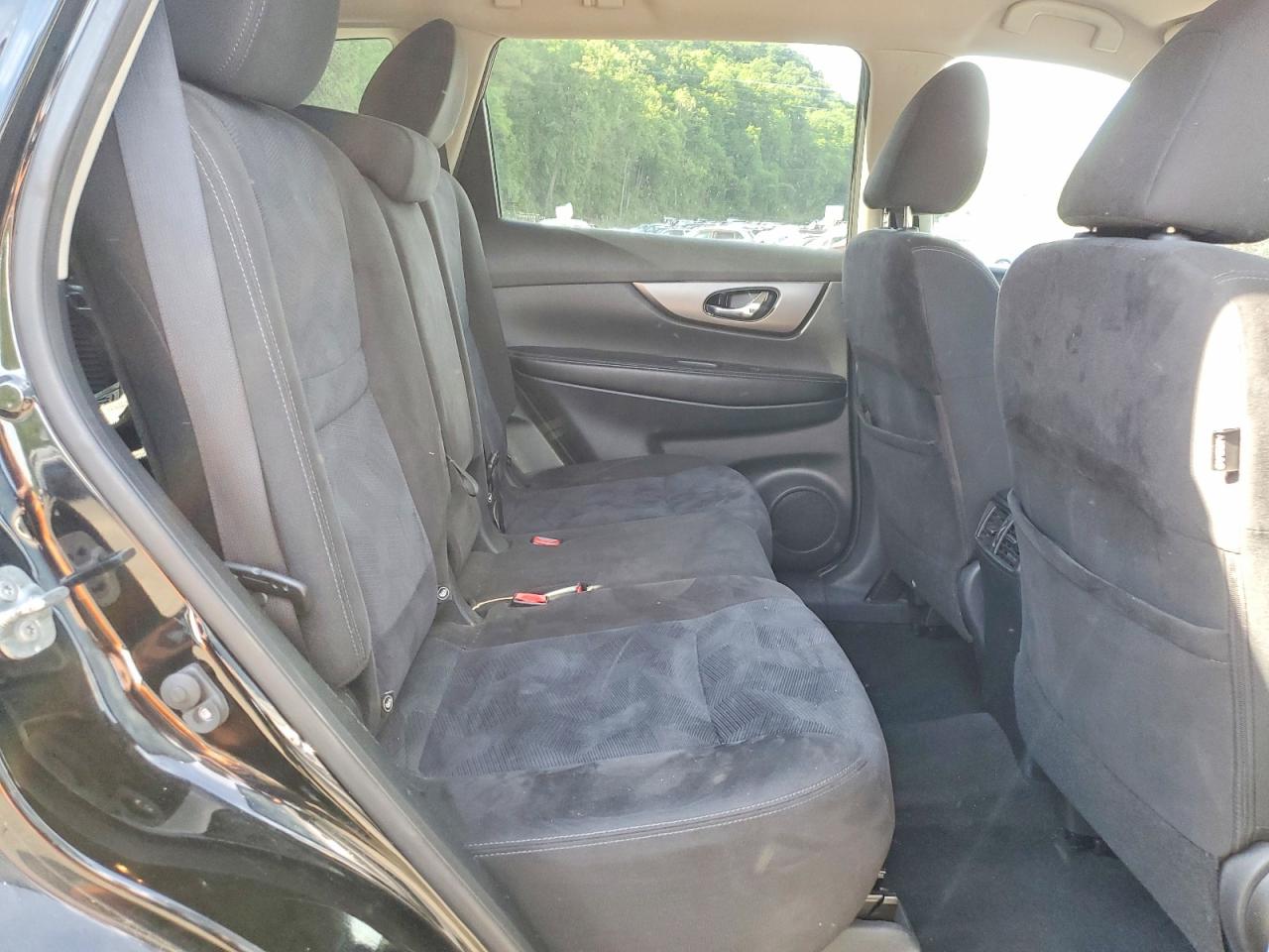 2015 NISSAN ROGUE