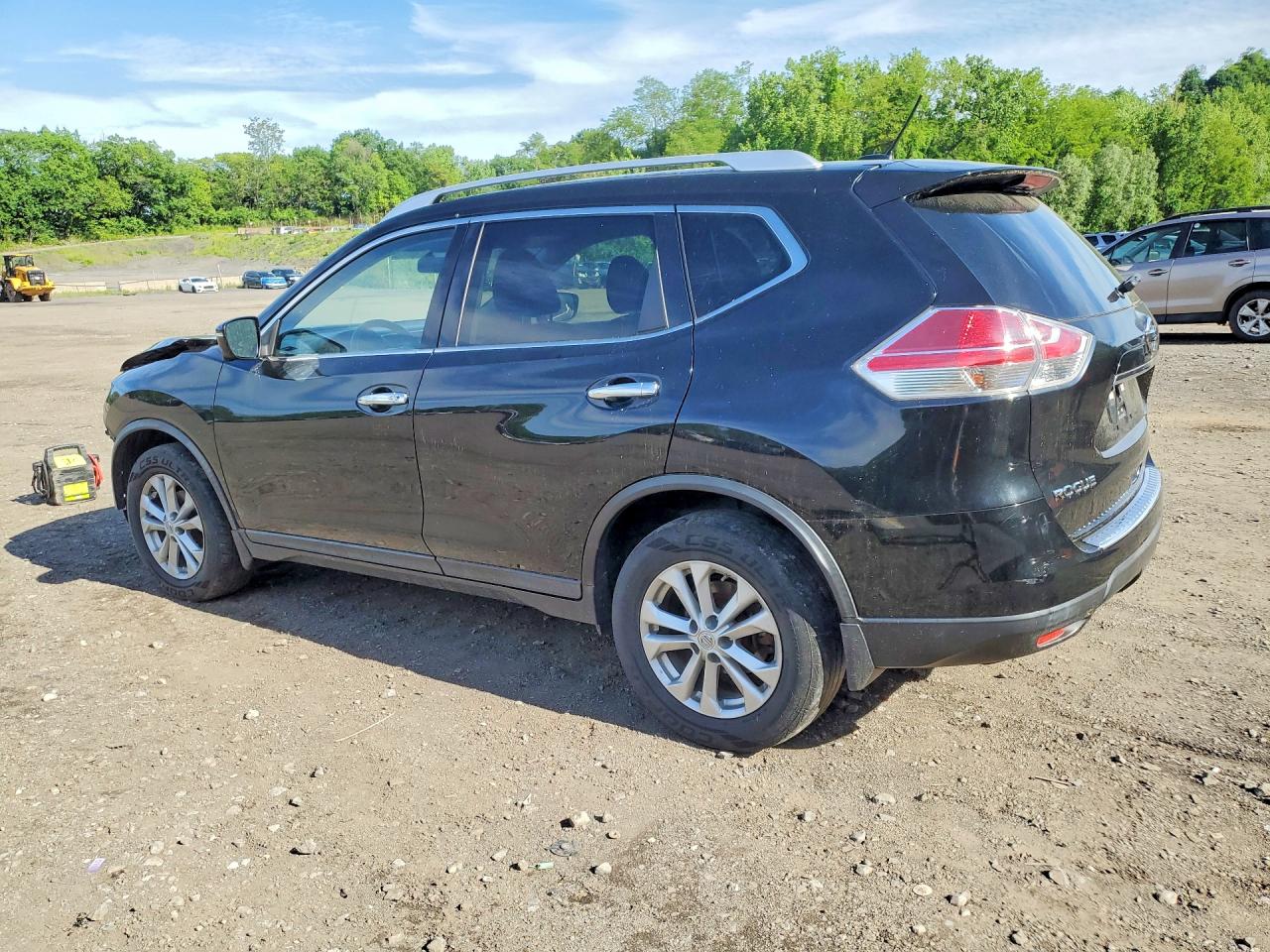 2015 NISSAN ROGUE