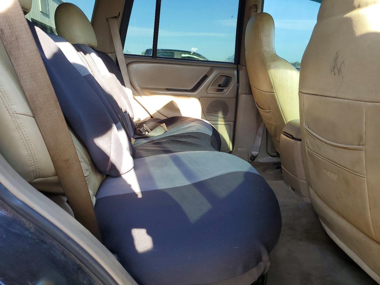 2004 JEEP CHEROKEE