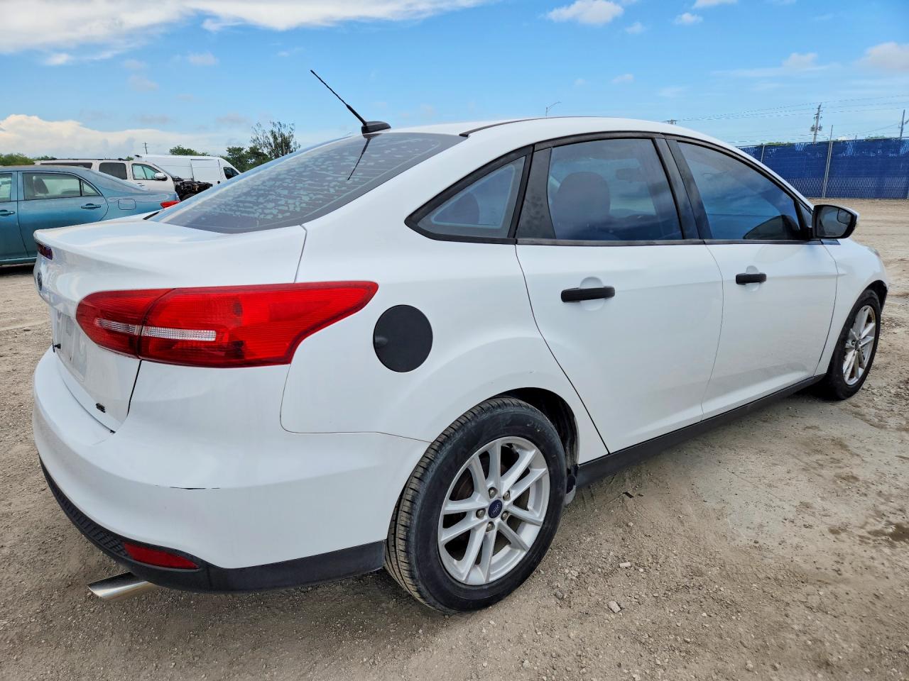 2017 FORD FOCUS