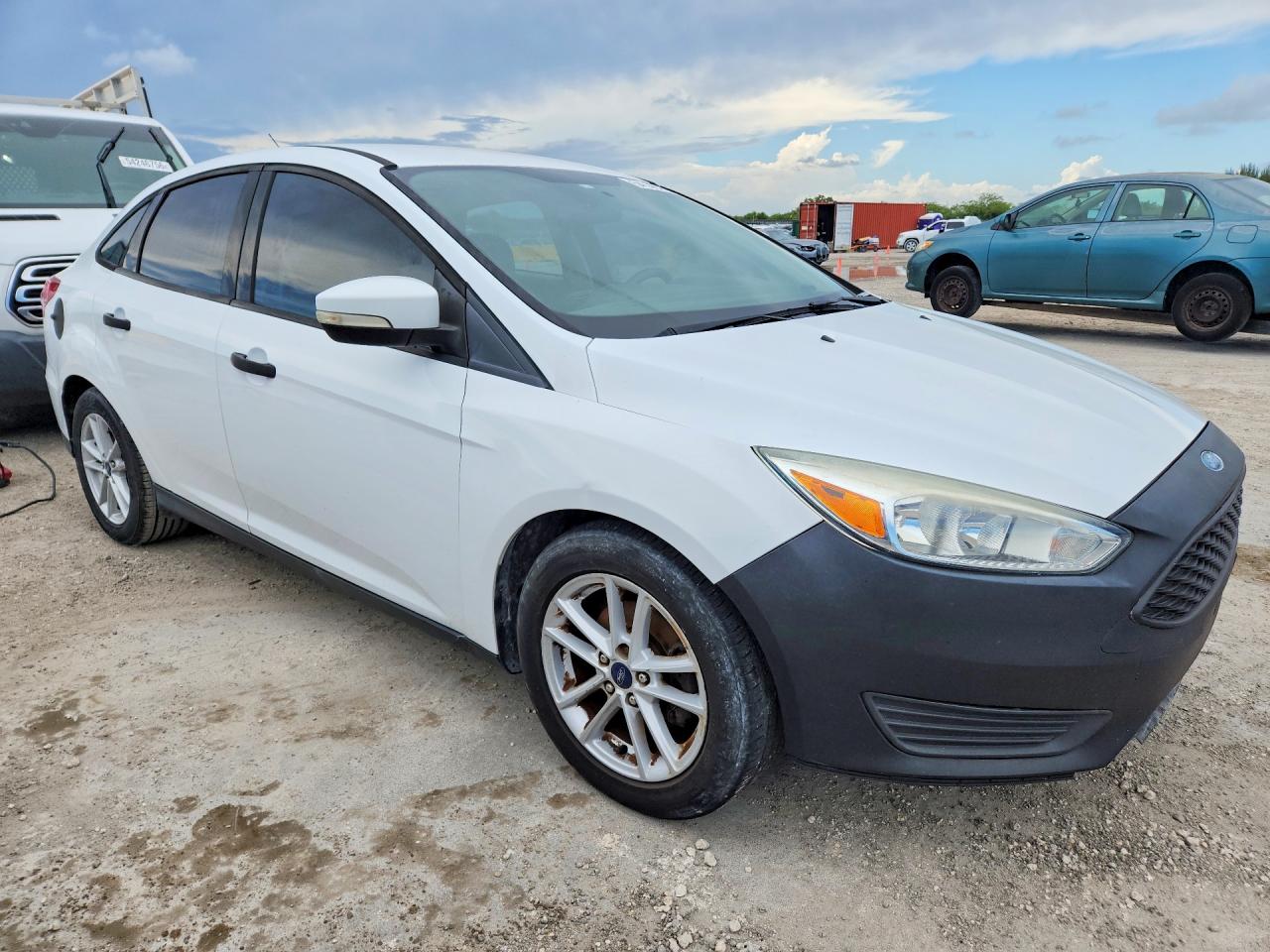 2017 FORD FOCUS