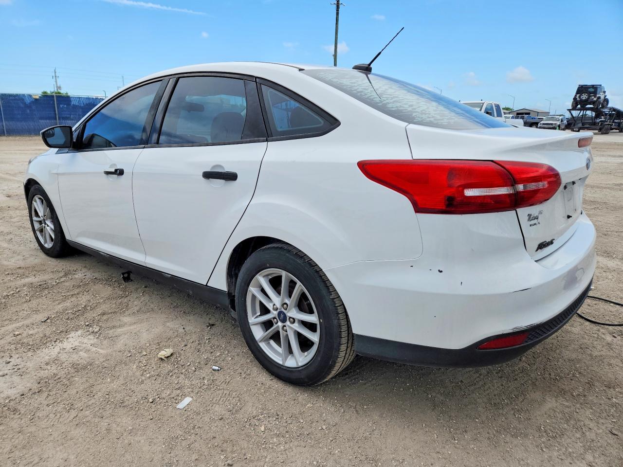 2017 FORD FOCUS