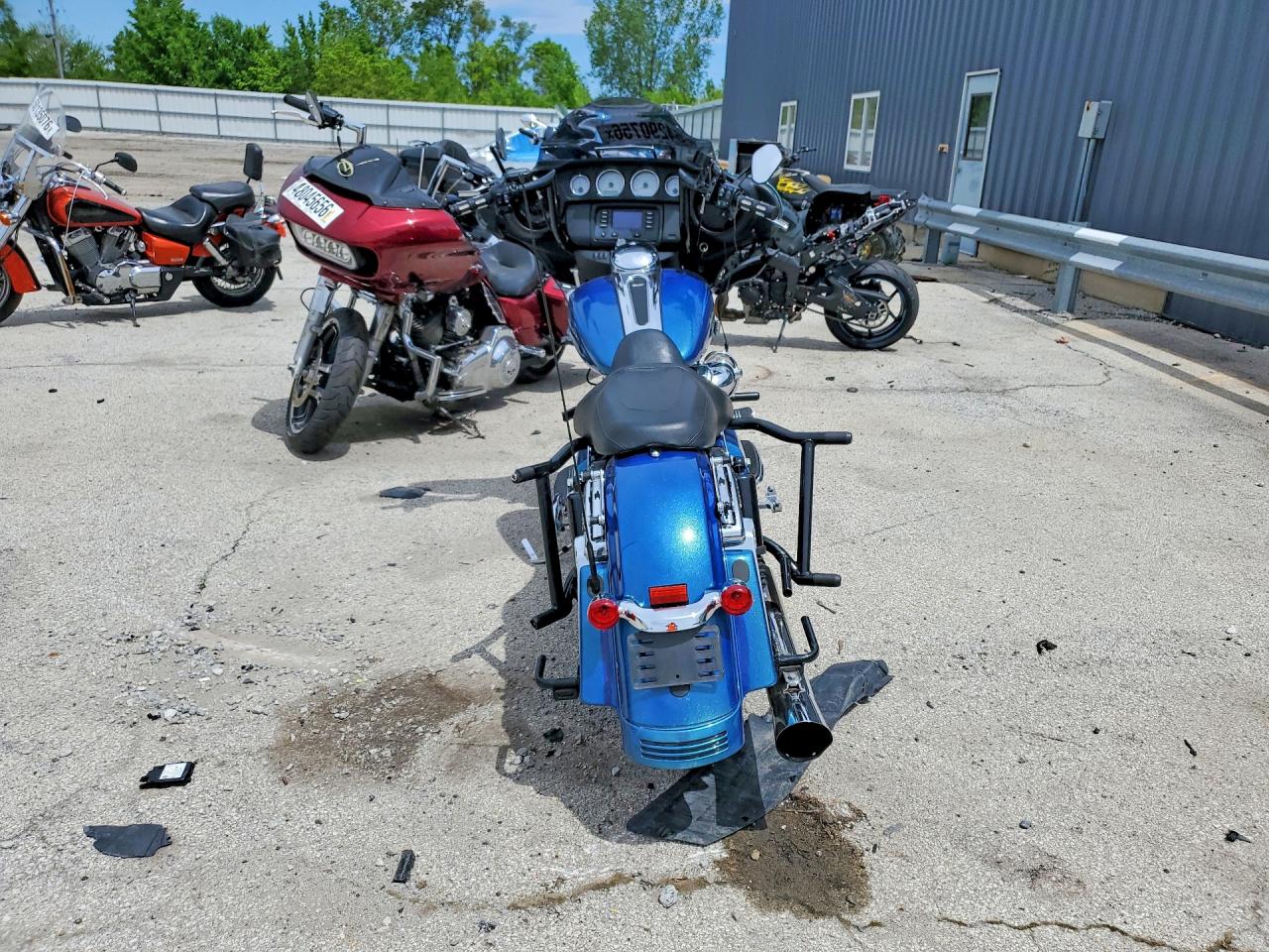 2014 HARLEY-DAVIDSON FL