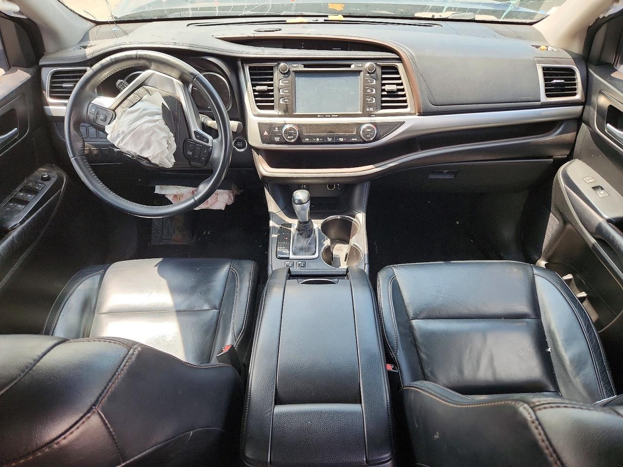 2016 TOYOTA HIGHLANDER