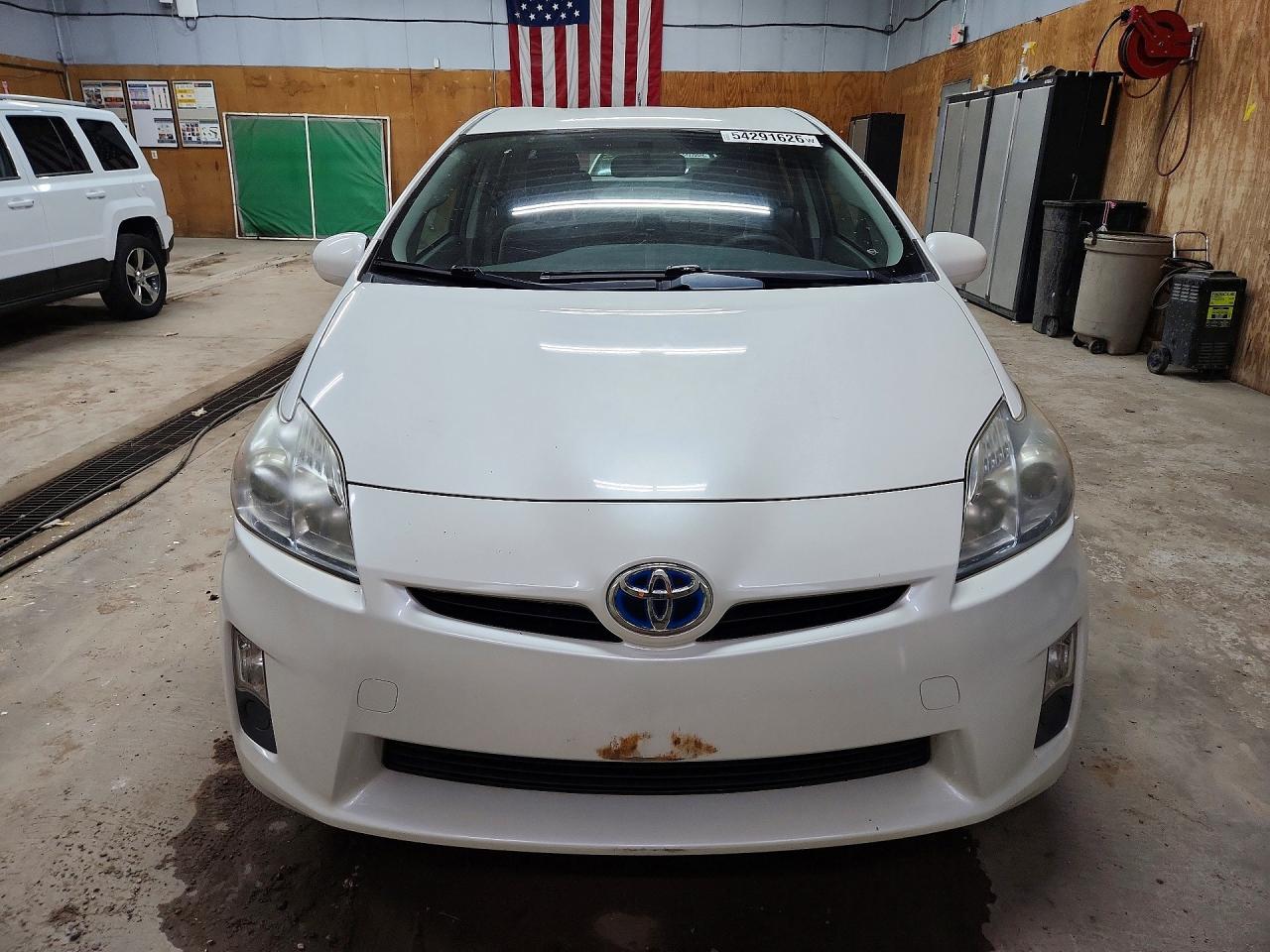 2011 TOYOTA PRIUS