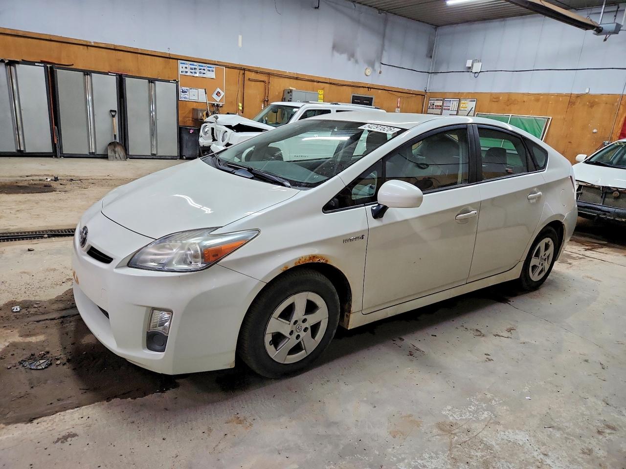 2011 TOYOTA PRIUS