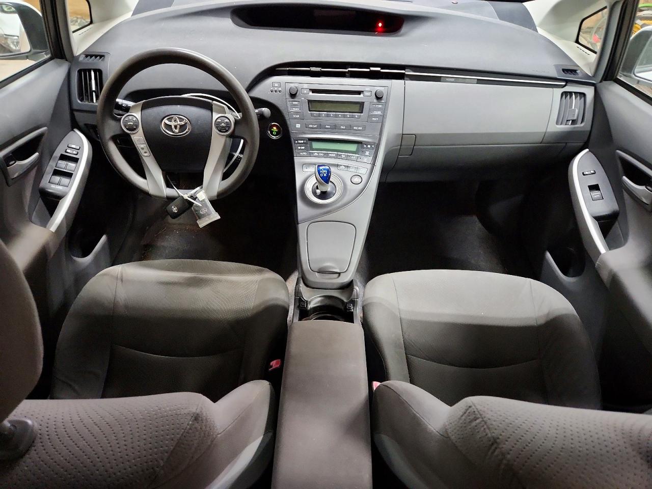 2011 TOYOTA PRIUS