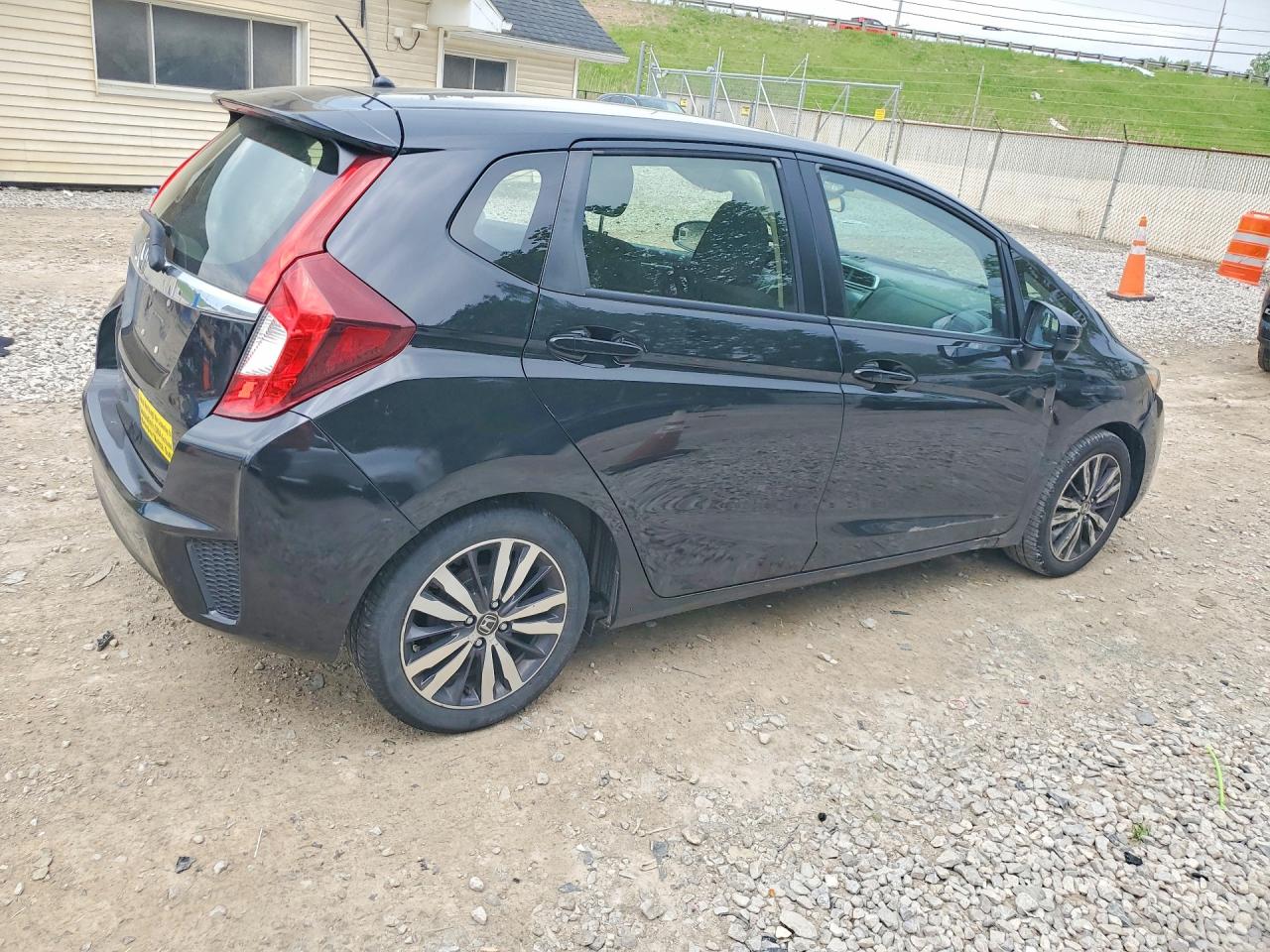 2017 HONDA FIT