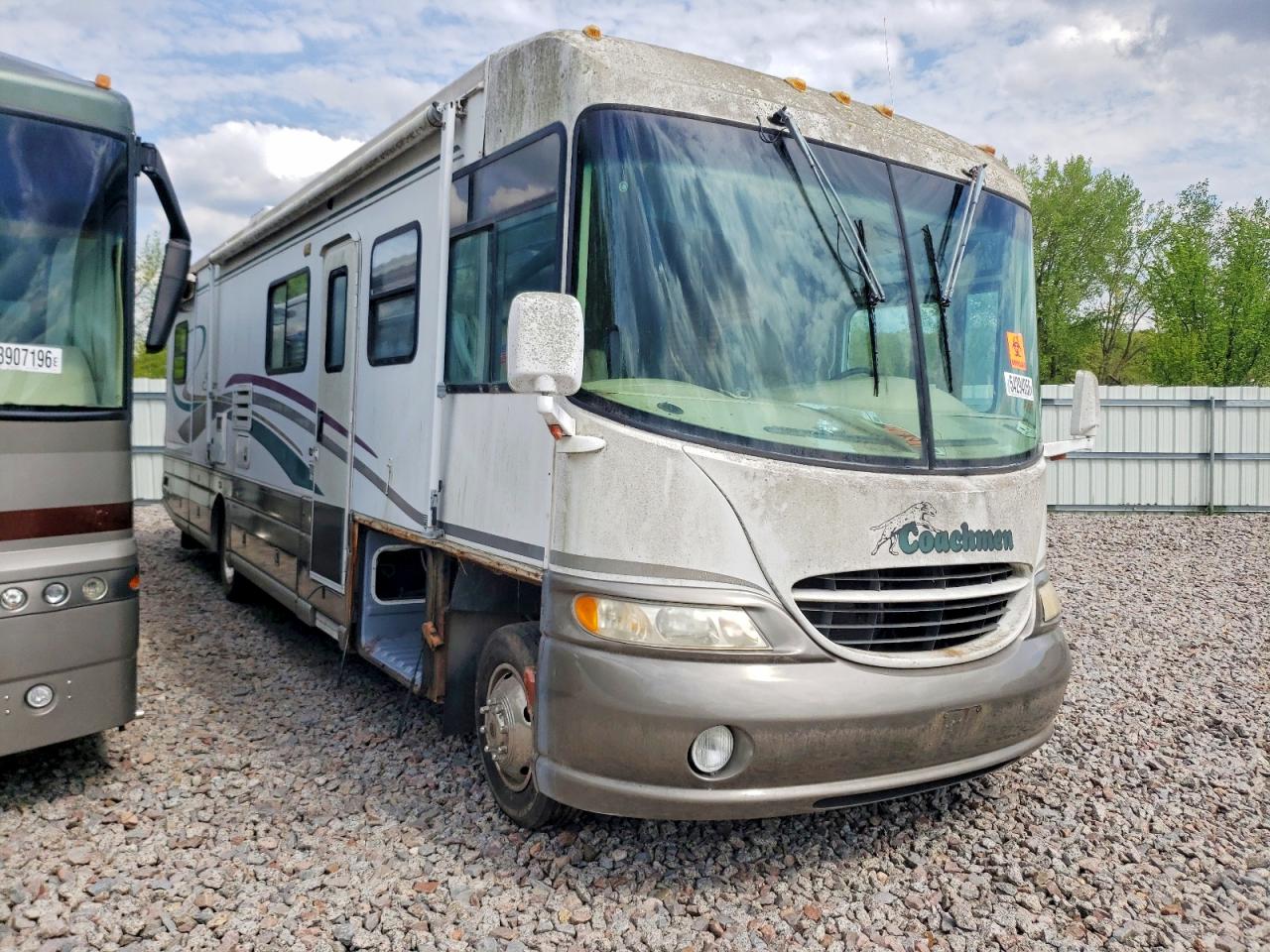 2001 COACH F550