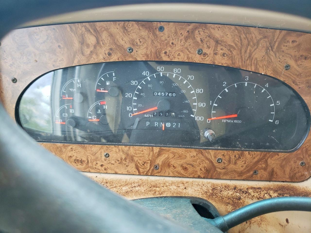 2001 COACH F550