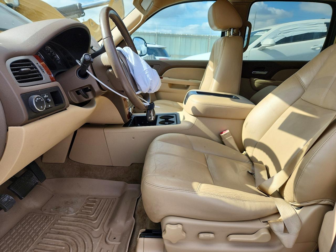 2014 CHEVROLET SUBURBAN