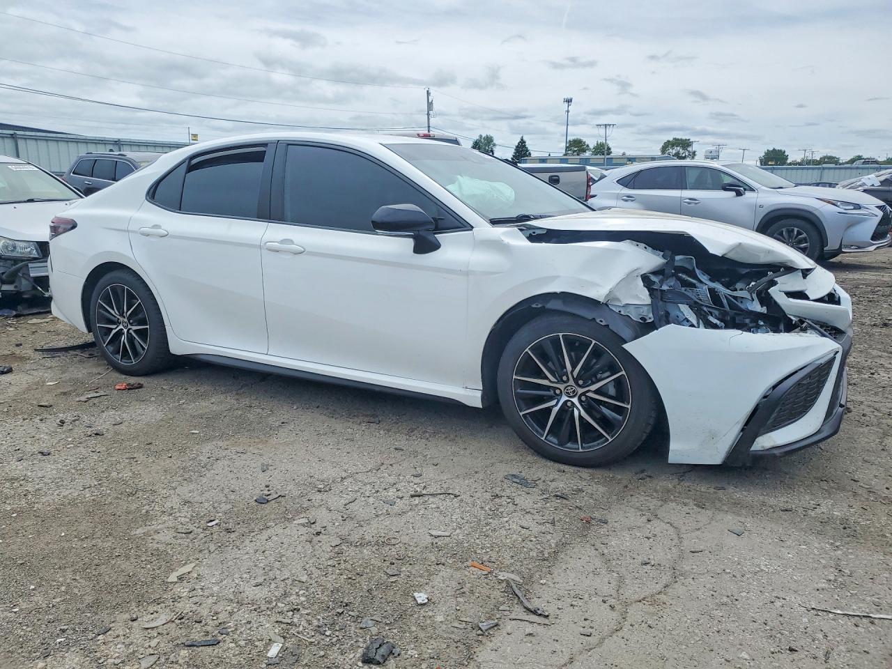 2022 TOYOTA CAMRY