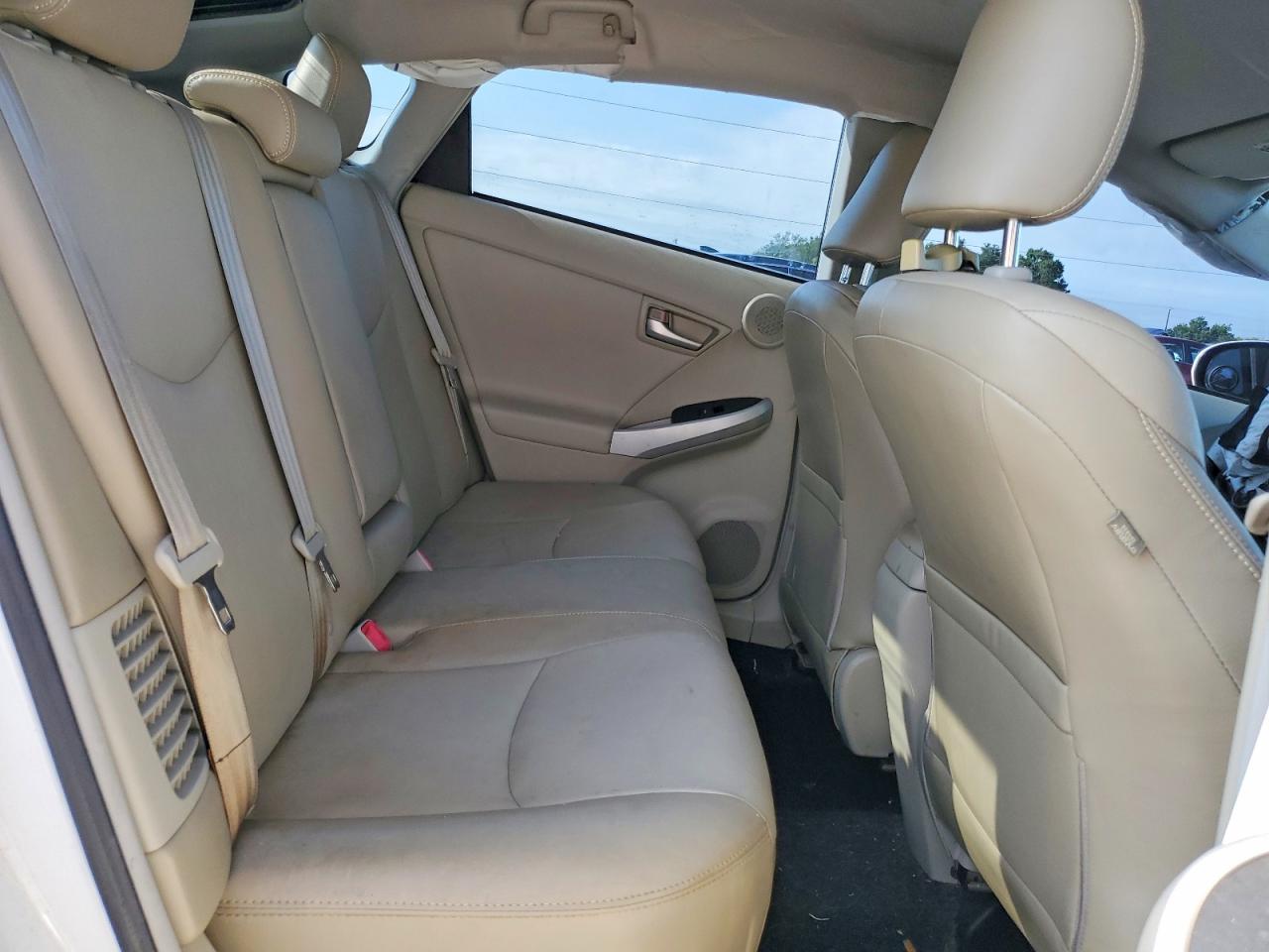 2013 TOYOTA PRIUS