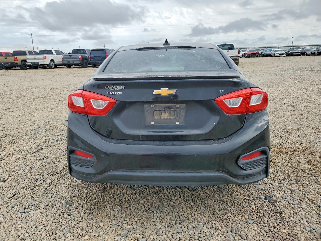 2017 CHEVROLET CRUZE