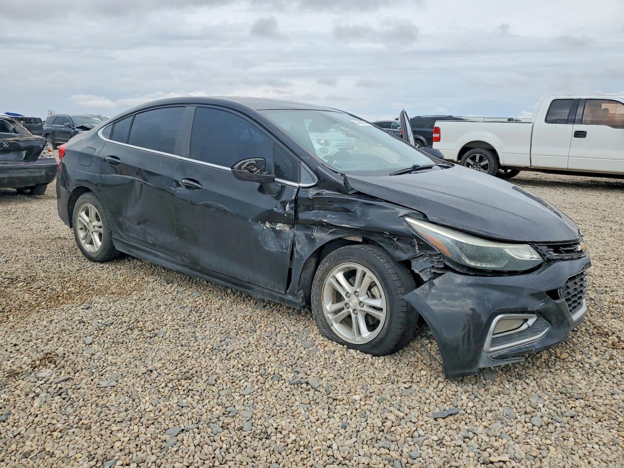 2017 CHEVROLET CRUZE