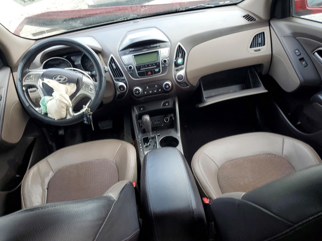 2011 HYUNDAI TUCSON