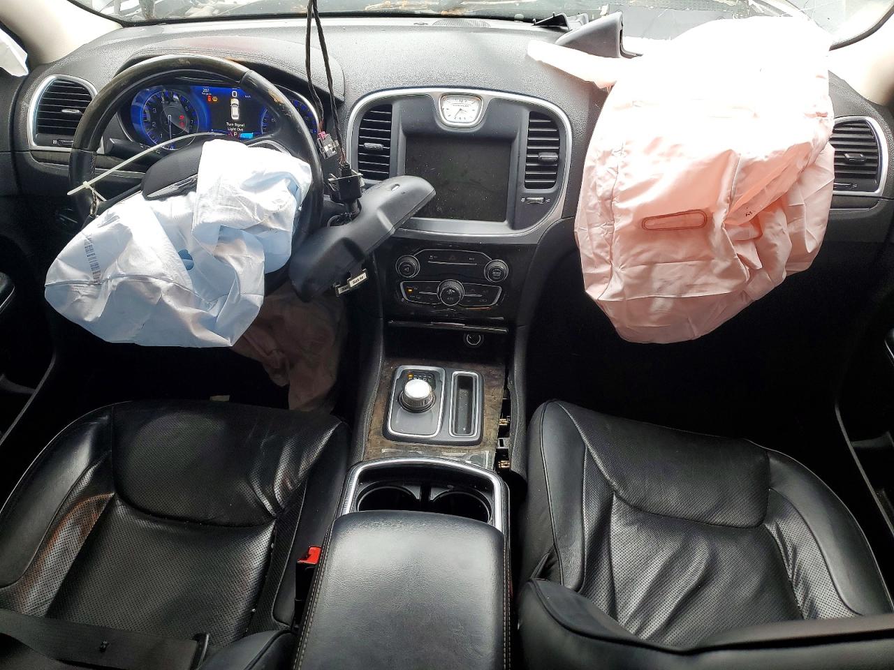 2016 CHRYSLER 300