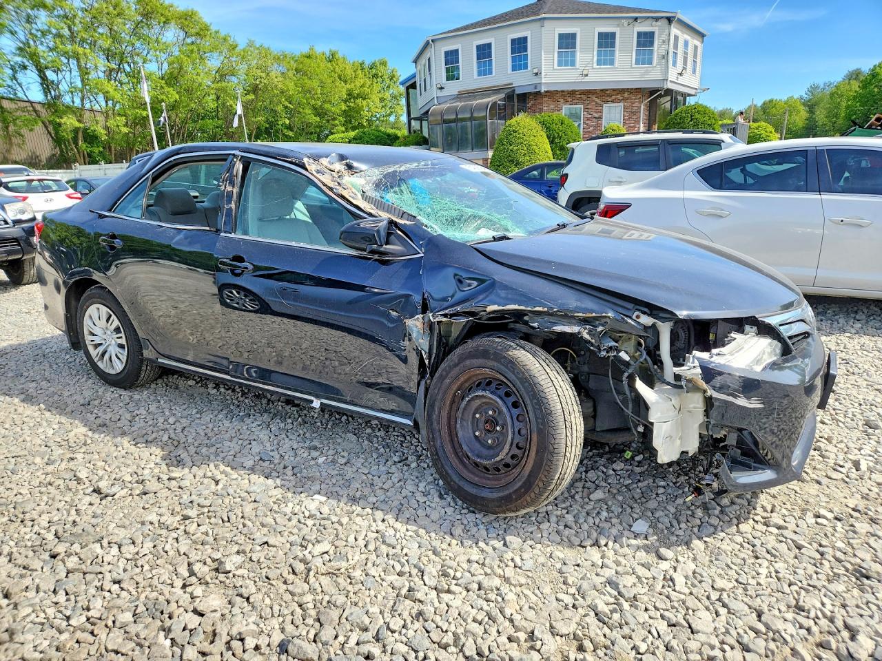 2013 TOYOTA CAMRY