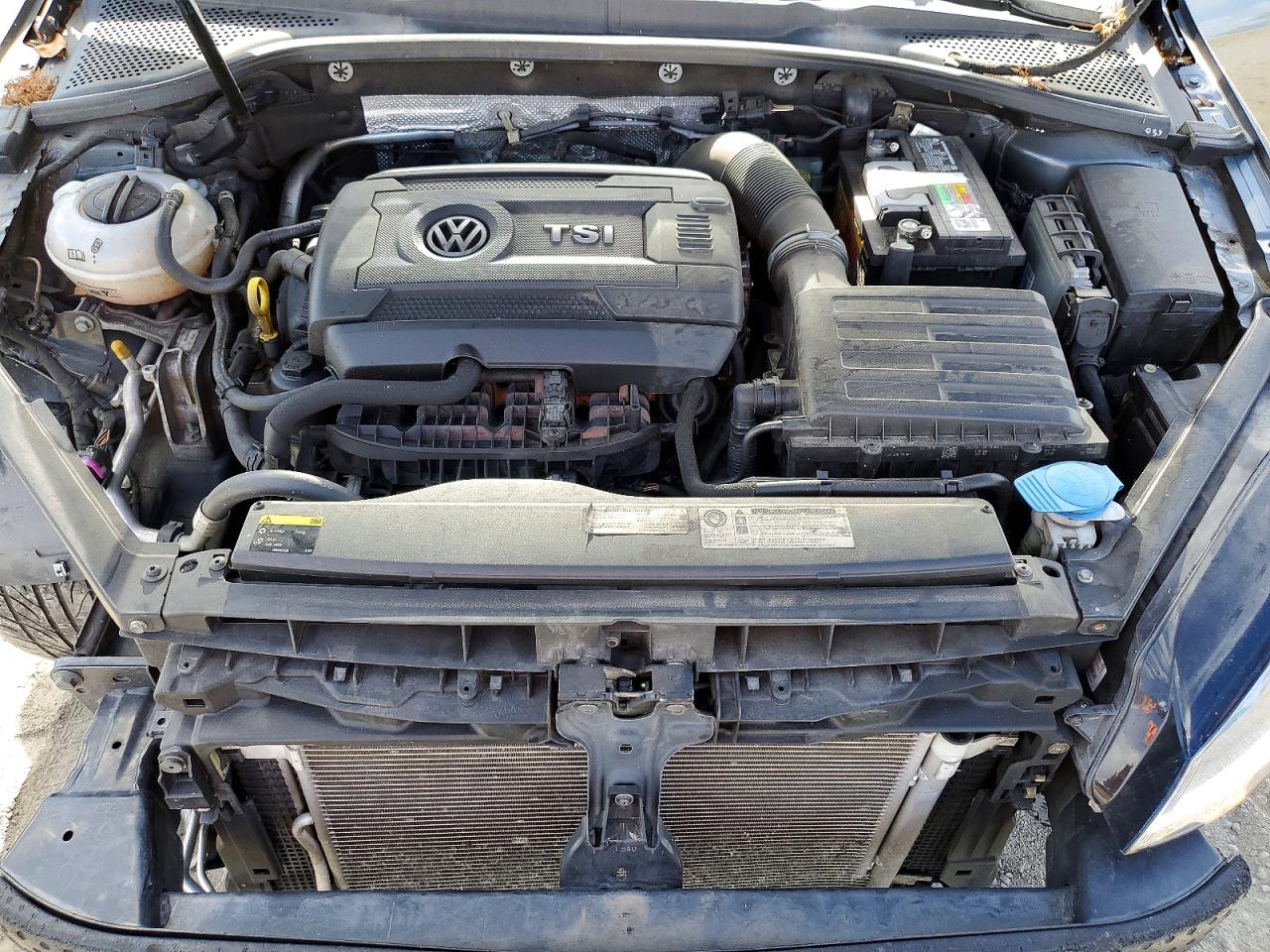 2015 VOLKSWAGEN GOLF