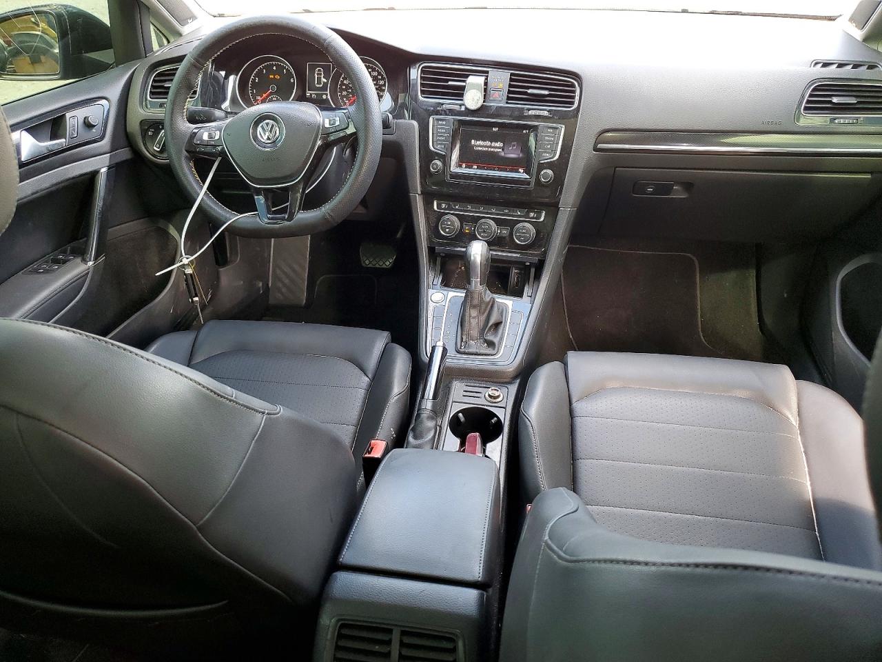 2015 VOLKSWAGEN GOLF