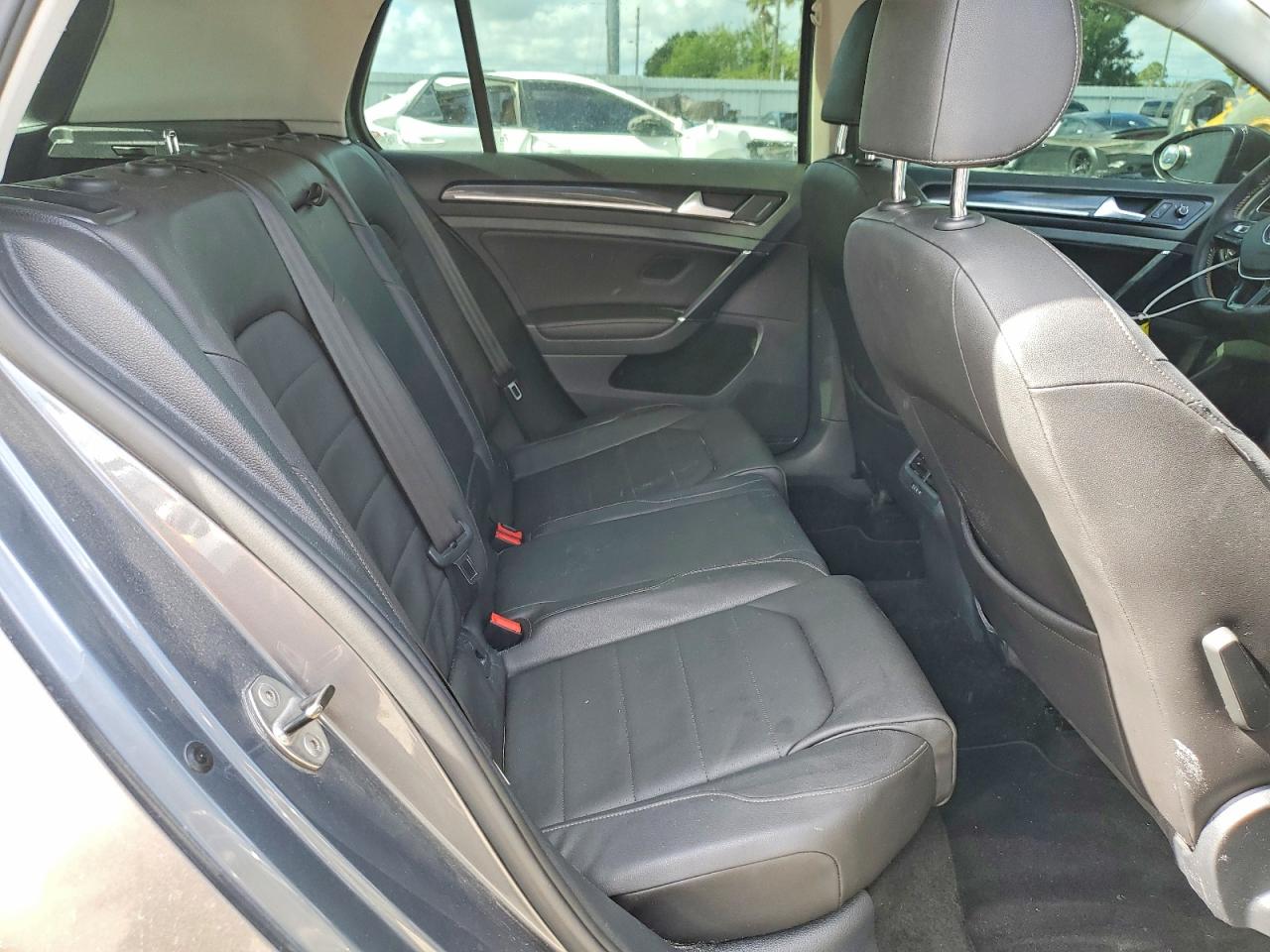 2015 VOLKSWAGEN GOLF