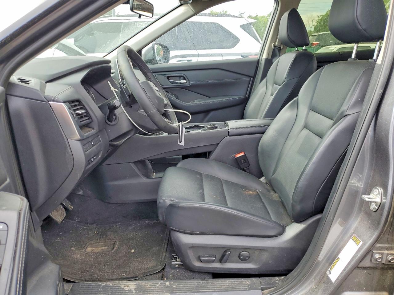 2025 NISSAN ROGUE