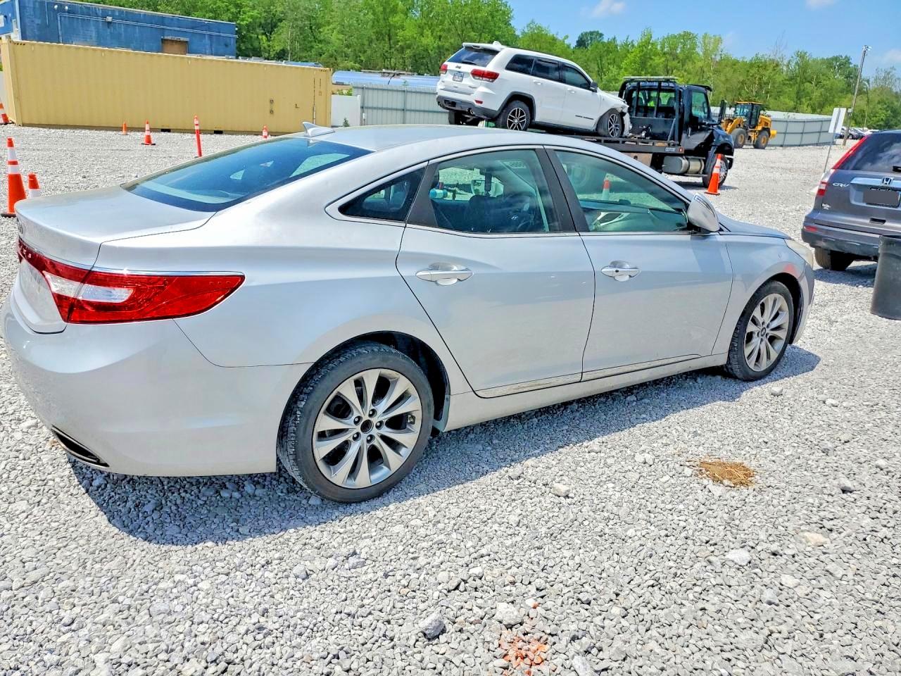 2014 HYUNDAI AZERA