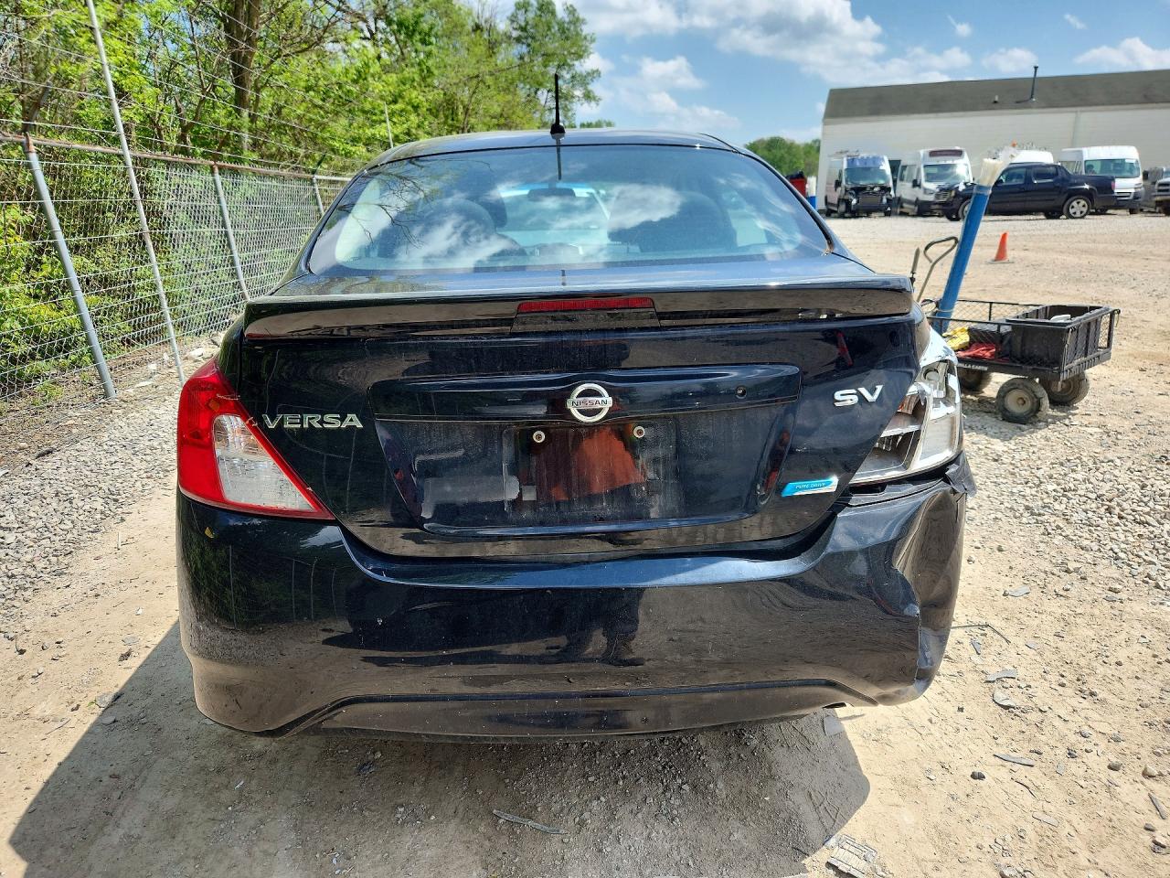 2018 NISS VERSA