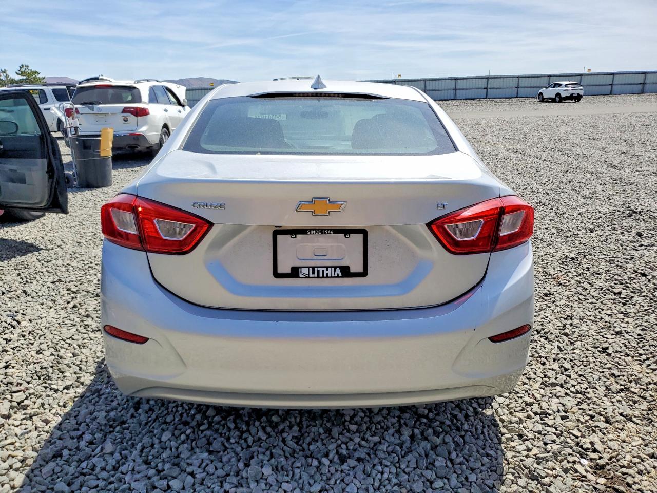 2018 CHEVROLET CRUZE