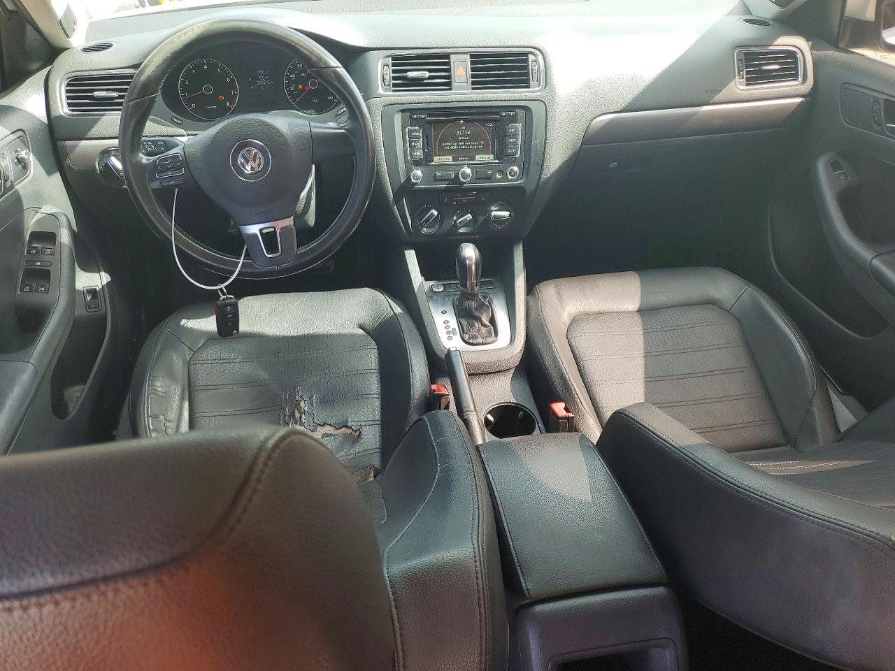 2013 VOLKSWAGEN JETTA