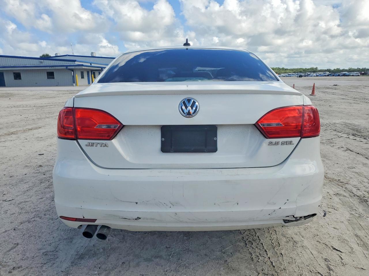 2013 VOLKSWAGEN JETTA