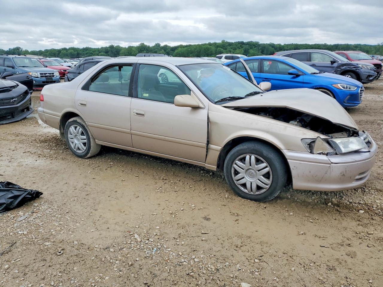 2001 TOYOTA CAMRY