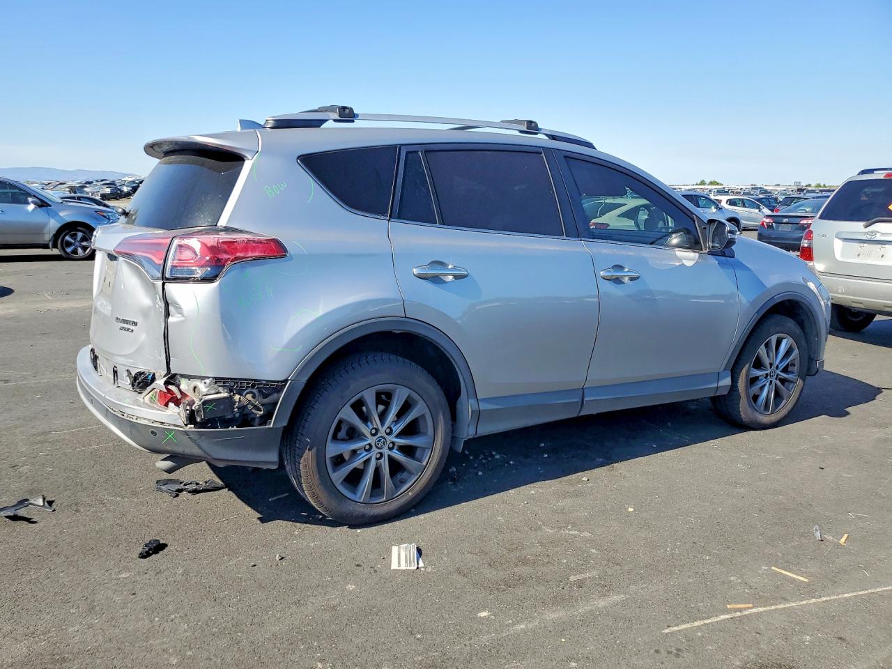 2016 TOYOTA RAV4