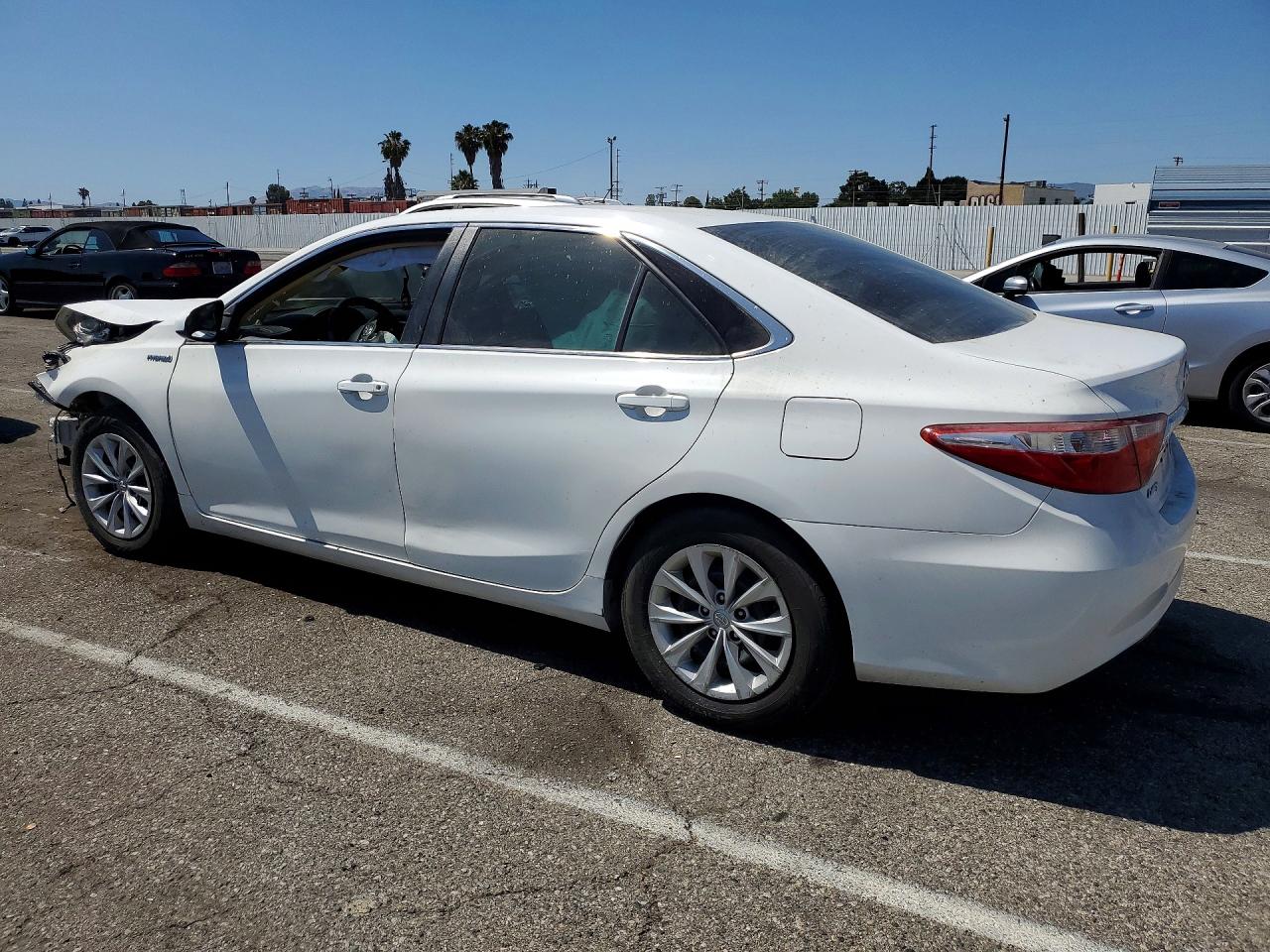 2015 TOYOTA CAMRY SOLA