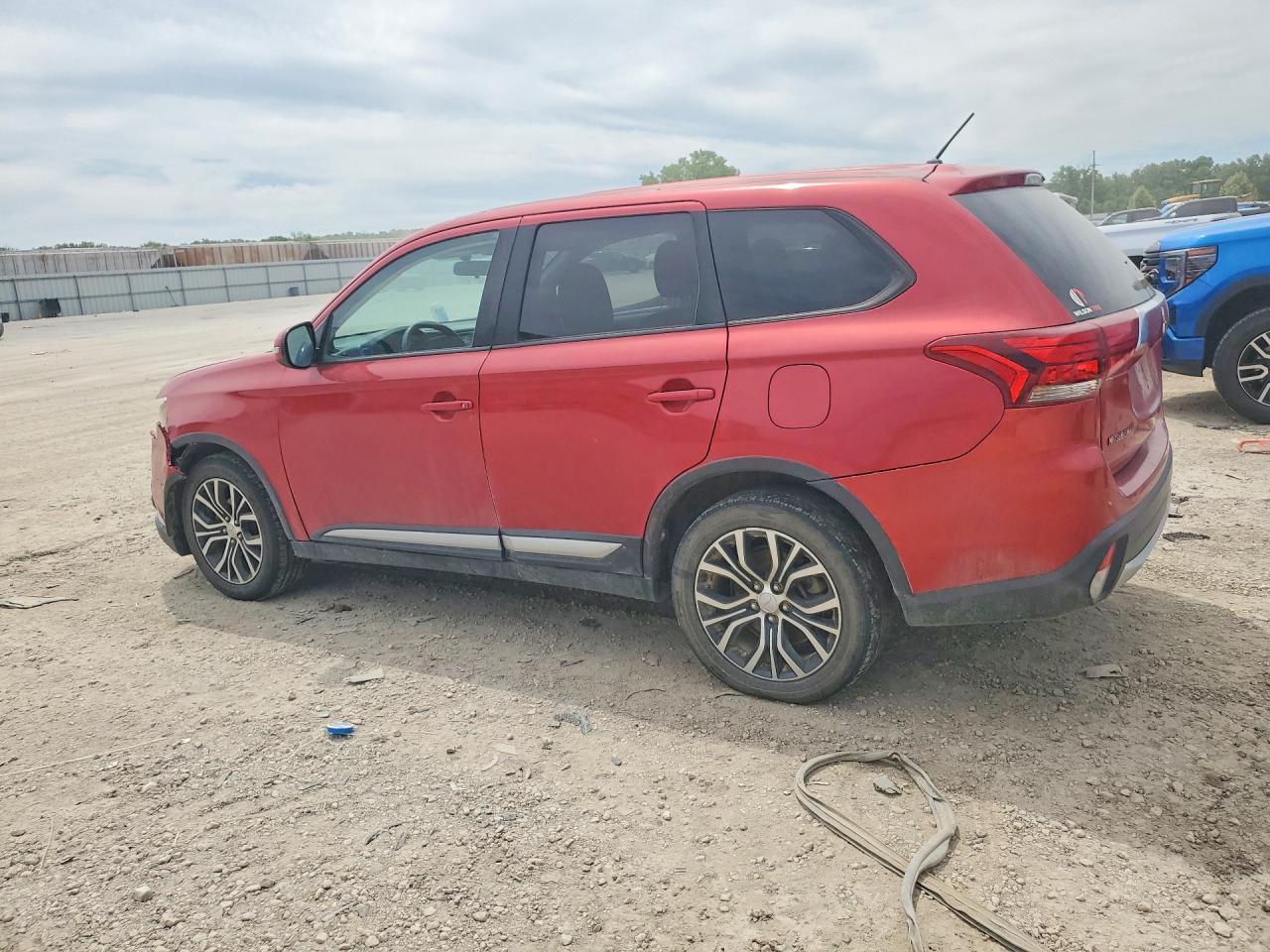 2016 MITSUBISHI OUTLANDER