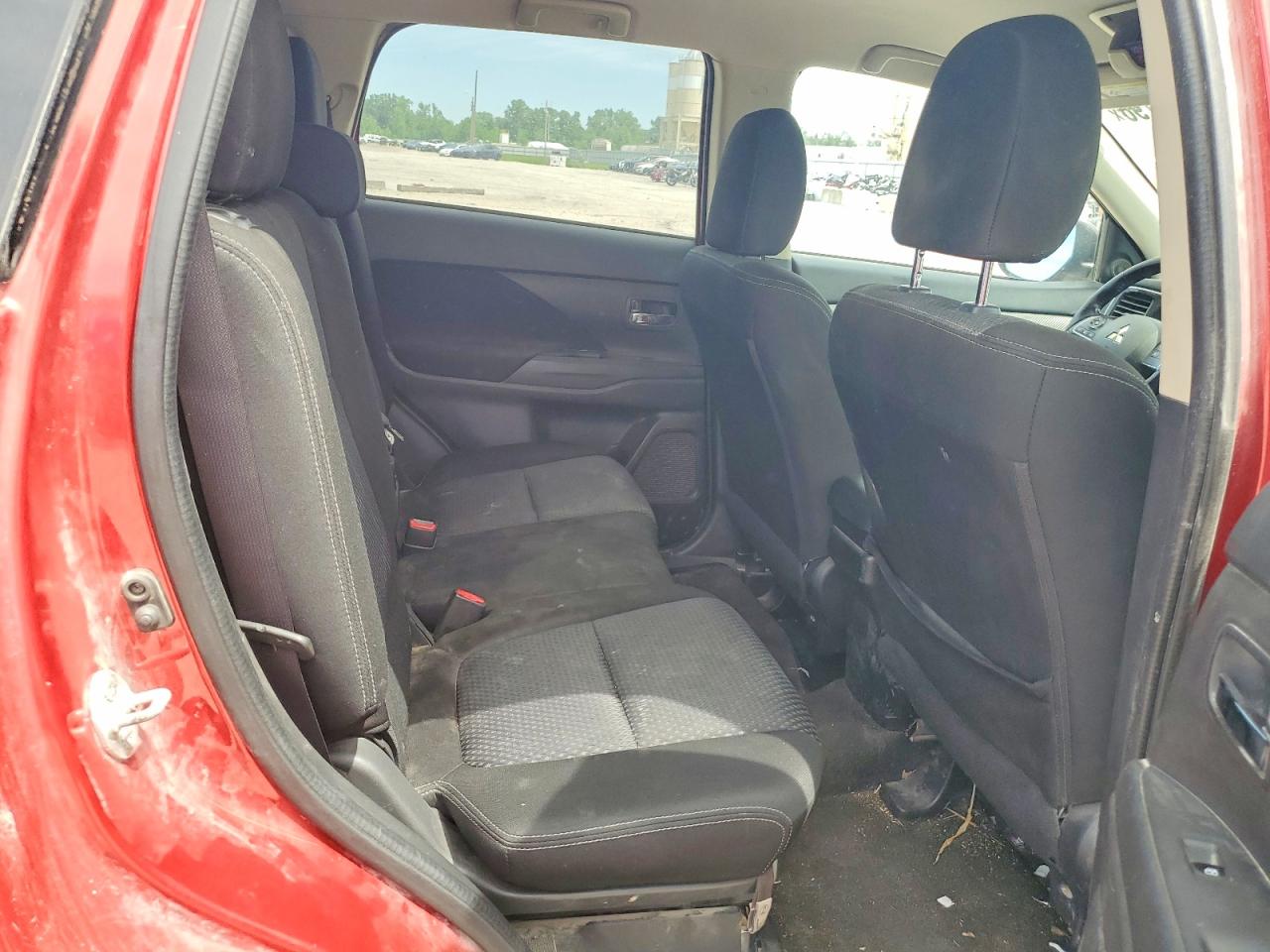 2016 MITSUBISHI OUTLANDER